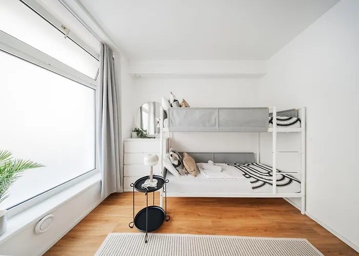 Lofts Hostel *