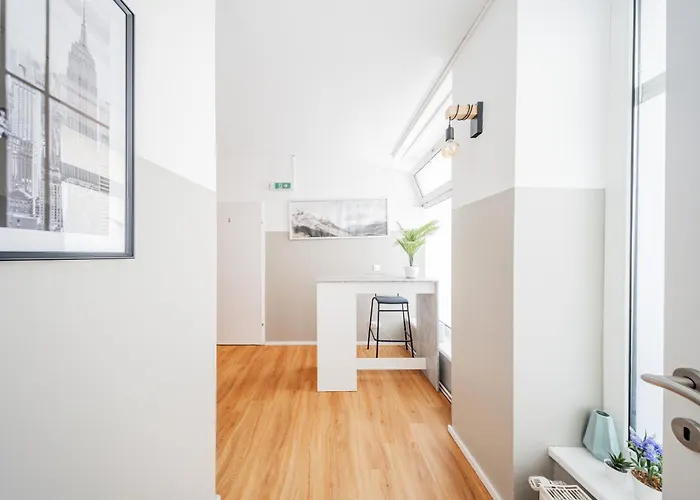 Hostel Lofts *